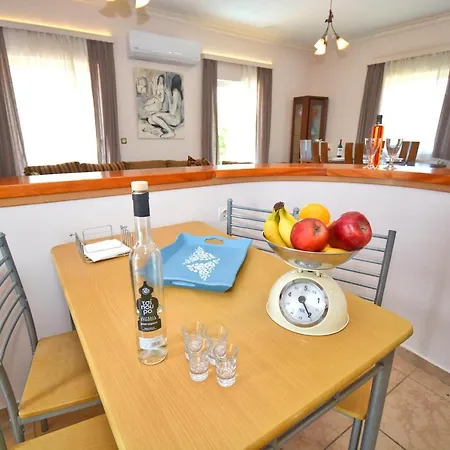 Casa Artemisia Near The Beach *
